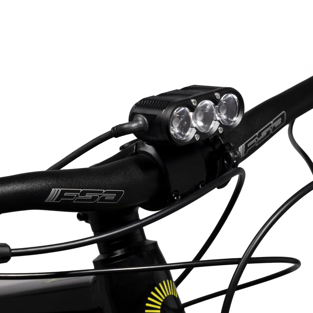 Gloworm XSV Frontlykt 3600L OLED