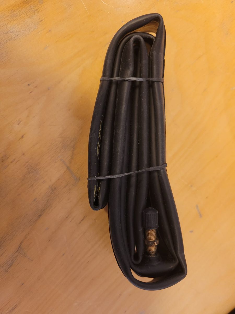 Sykkelslange 20 x 1,75 (bilventil)